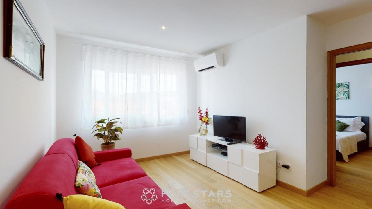 Zhara Suite Five Stars Holiday House - Generale Ница Екстериор снимка